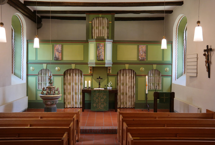 Kirche_Neuer_Anstrich_web.jpg